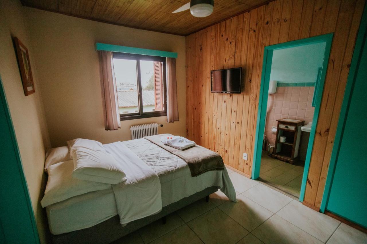 Pousada Casa Da Paz Hotel กรามาโด ภายนอก รูปภาพ